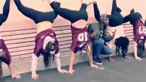 girls twerking on live|LIVE